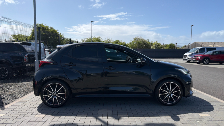 Toyota Yaris 1.5 Hybrid GR Sport 5dr CVT Hybrid Hatchback